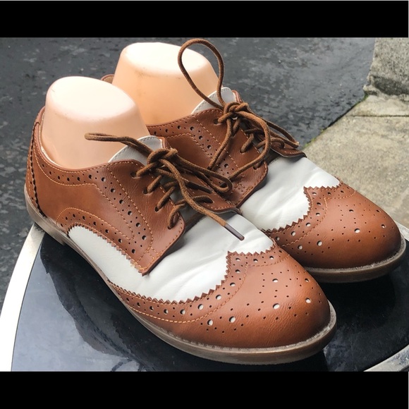 Ollio | Shoes | Ollio Wing Tip Womens 